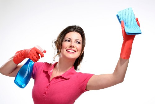 Cleaning machine and safety checks during a West Kensington carpet cleaning service